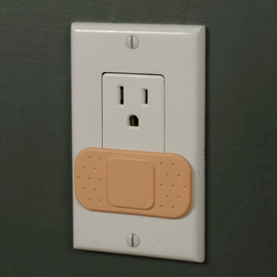 Ouchlets Outlet Covers Lifestyle Gama-Go   